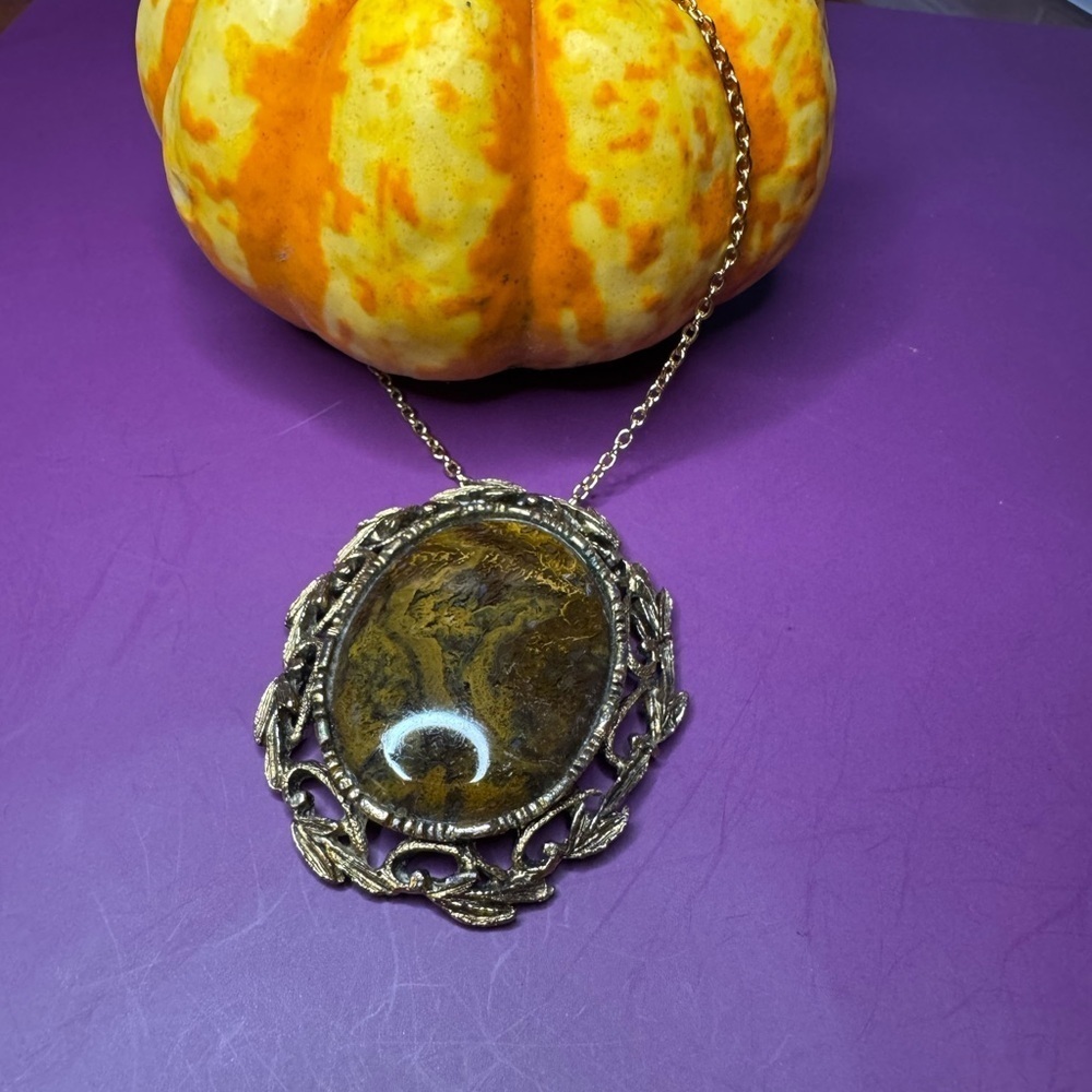Vintage Chunky Jasper Brown Stone With Gold Tone Leaves  Pendant Necklace